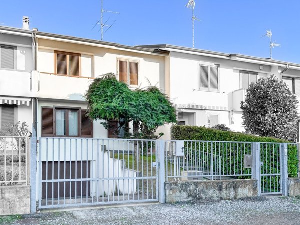 casa indipendente in vendita ad Inveruno