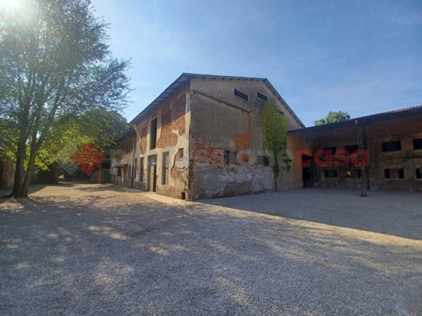 casa indipendente in vendita ad Inveruno