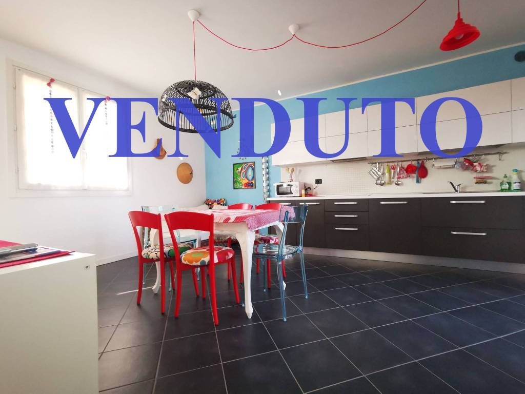 appartamento in vendita ad Inzago