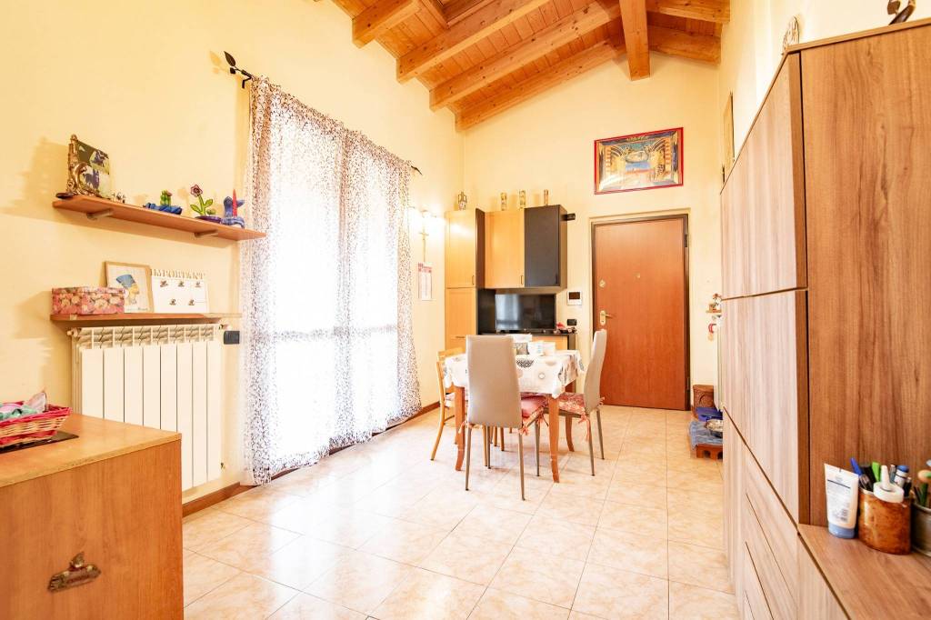 appartamento in vendita ad Inzago