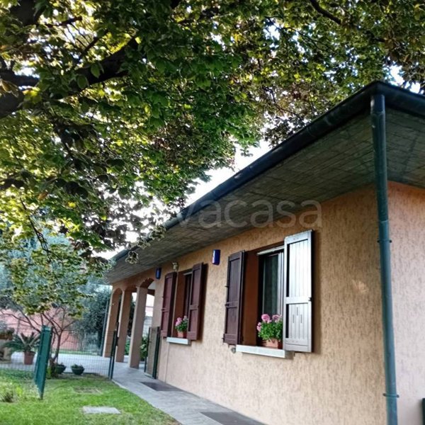 casa indipendente in vendita ad Inzago