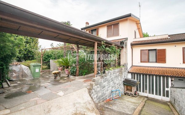 casa indipendente in vendita ad Inzago