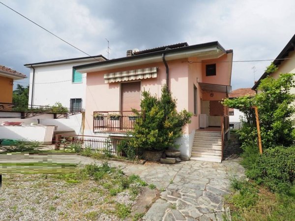 casa indipendente in vendita ad Inzago