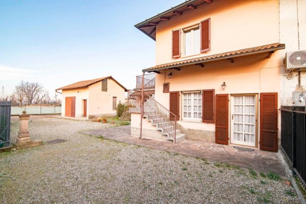 casa indipendente in vendita ad Inzago