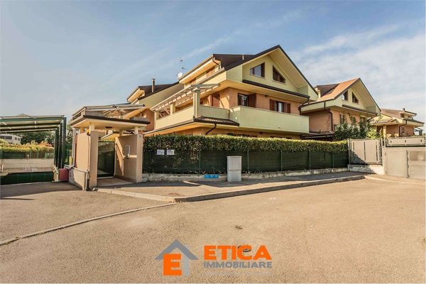 appartamento in vendita ad Inzago