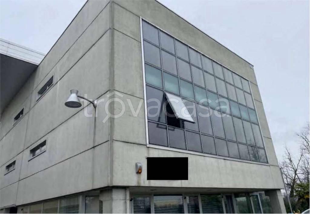 negozio in vendita ad Inzago