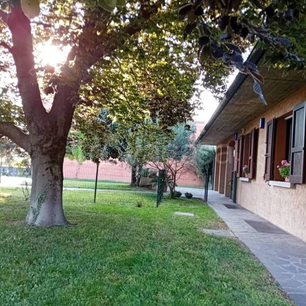 casa indipendente in vendita ad Inzago