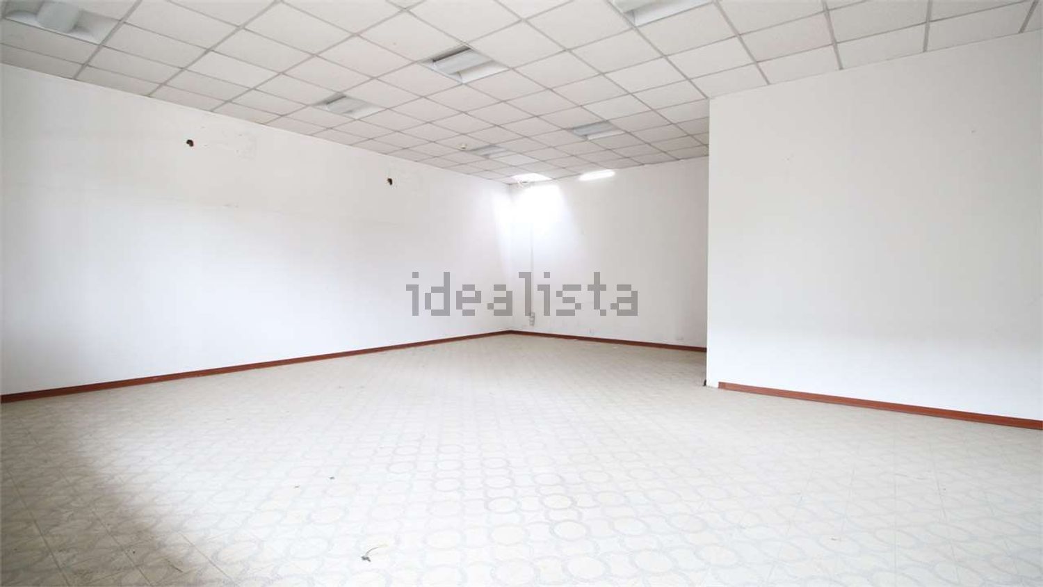 locale di sgombero in vendita ad Inzago