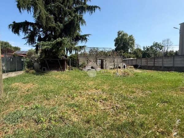 terreno edificabile in vendita ad Inzago