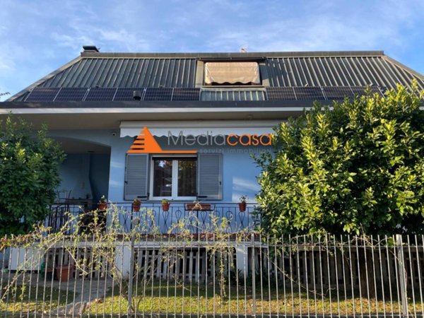 casa indipendente in vendita ad Inzago