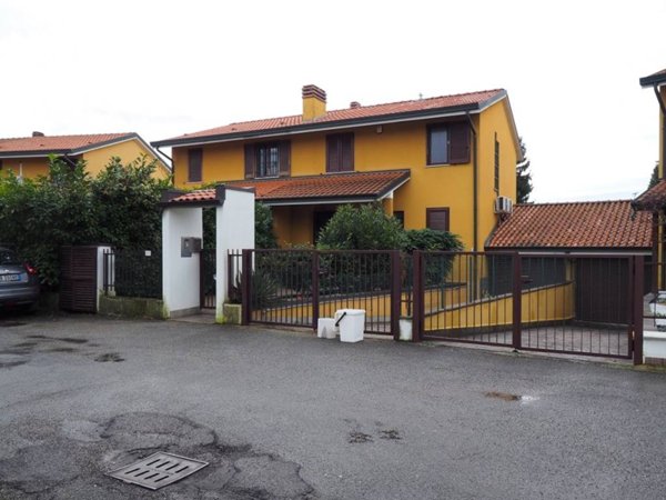 casa indipendente in vendita ad Inzago