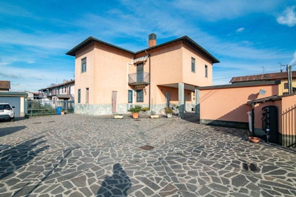 appartamento in vendita ad Inzago
