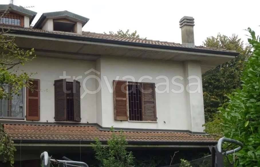 casa indipendente in vendita ad Inzago