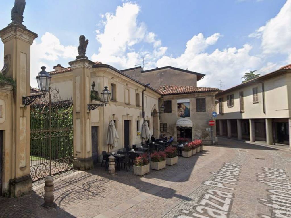 negozio in vendita ad Inzago