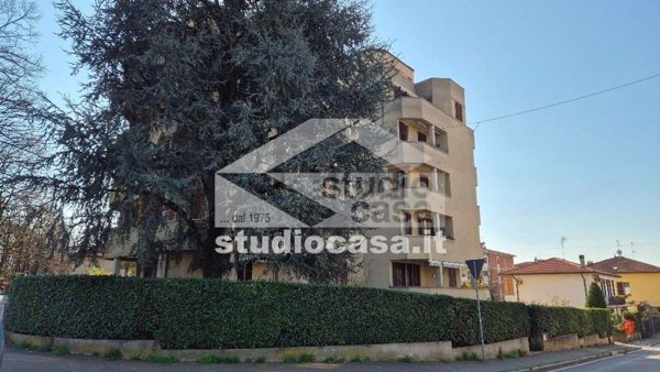 locale di sgombero in vendita ad Inzago