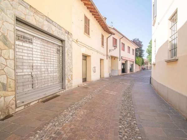 negozio in vendita ad Inzago