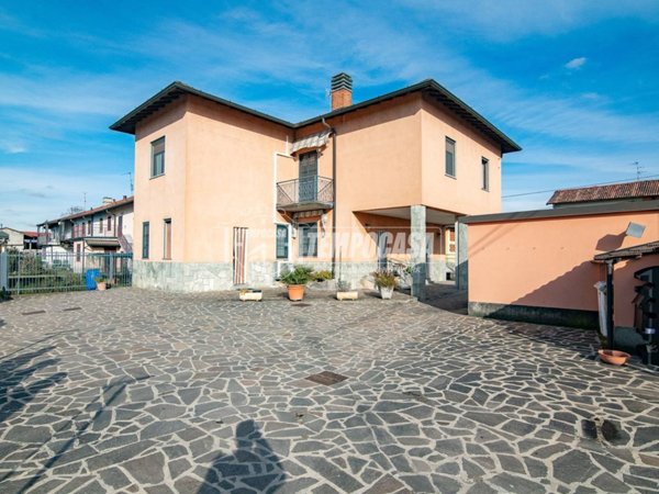 casa indipendente in vendita ad Inzago