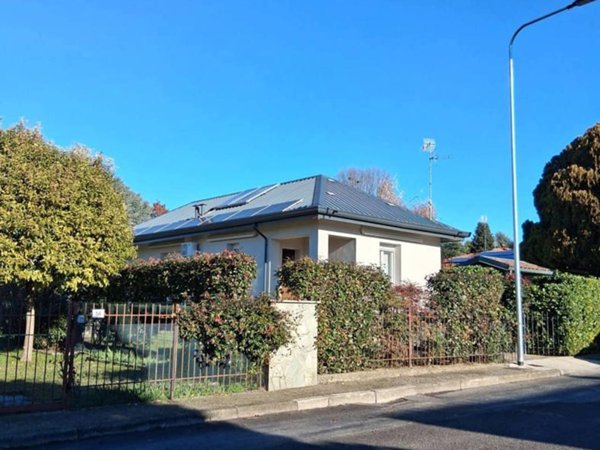 casa indipendente in vendita ad Inzago