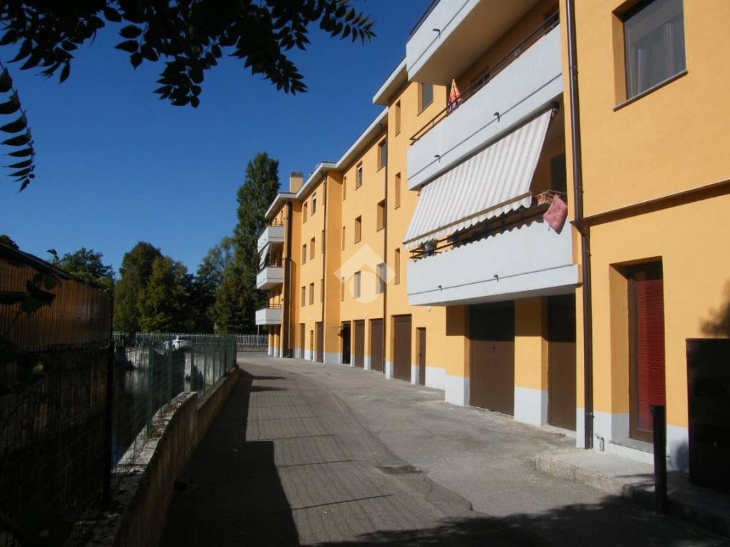 appartamento in vendita a Lacchiarella