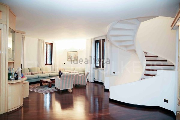 casa indipendente in vendita a Lacchiarella