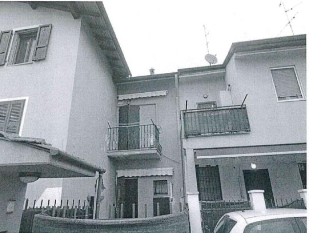 locale di sgombero in vendita a Lacchiarella