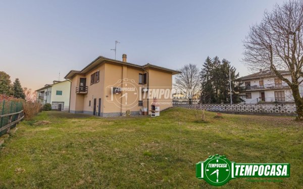 casa indipendente in vendita a Lacchiarella