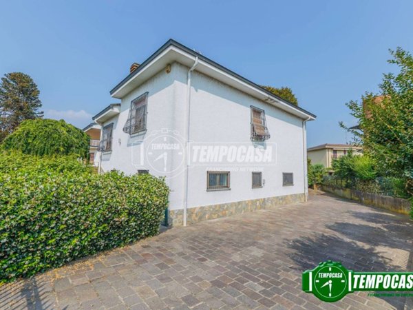 casa indipendente in vendita a Lacchiarella