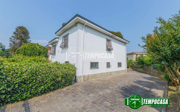 casa indipendente in vendita a Lacchiarella