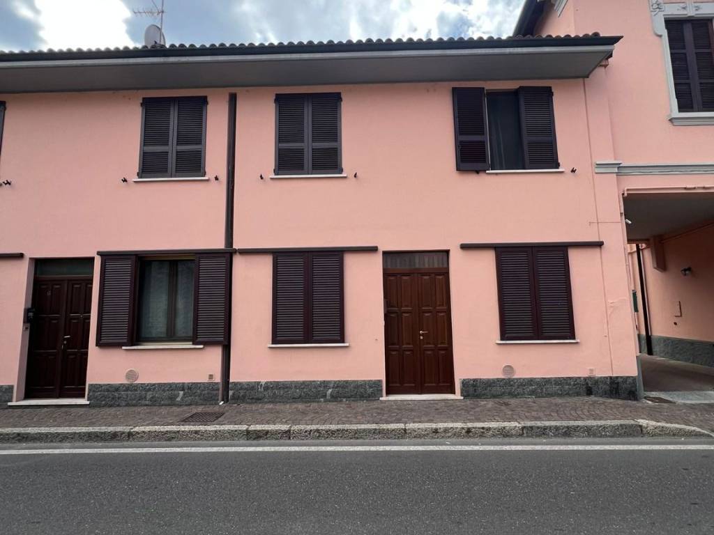 appartamento in vendita a Lacchiarella