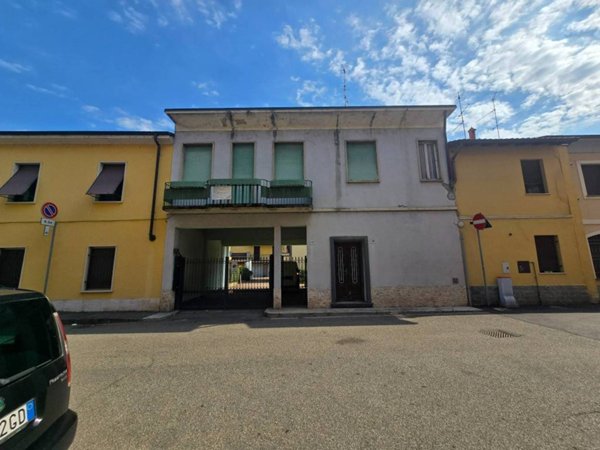 appartamento in vendita a Lacchiarella