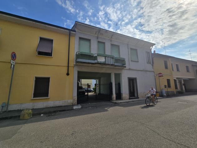 appartamento in vendita a Lacchiarella