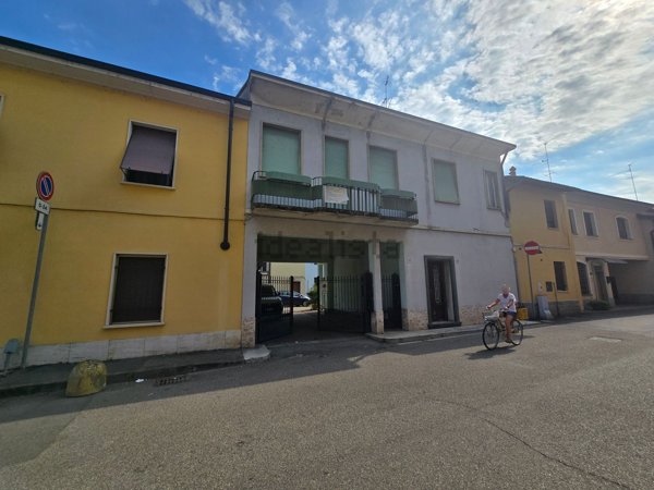 appartamento in vendita a Lacchiarella