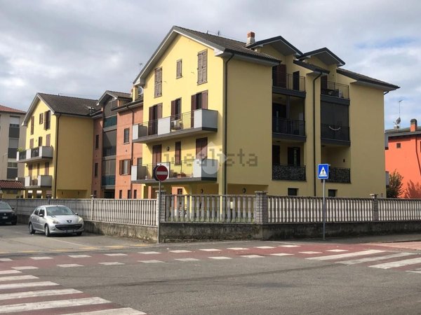 appartamento in vendita a Lacchiarella