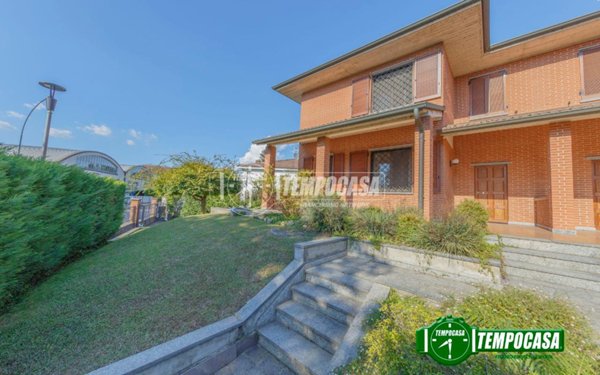 casa indipendente in vendita a Lacchiarella