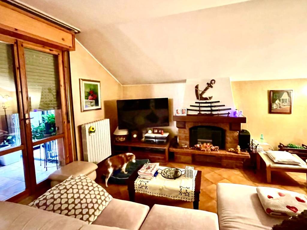 appartamento in vendita a Lacchiarella