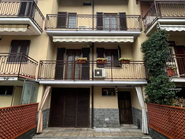 casa indipendente in vendita a Lacchiarella