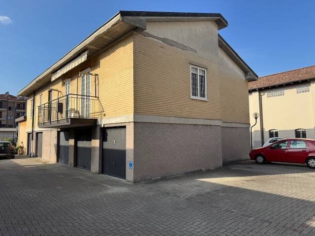 appartamento in vendita a Lacchiarella