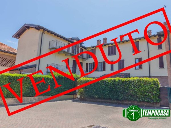 appartamento in vendita a Lacchiarella