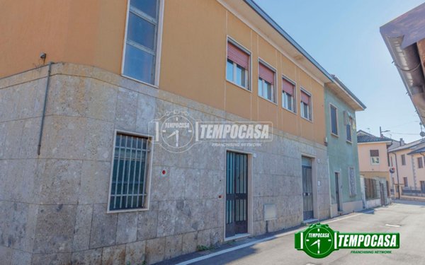 casa indipendente in vendita a Lacchiarella