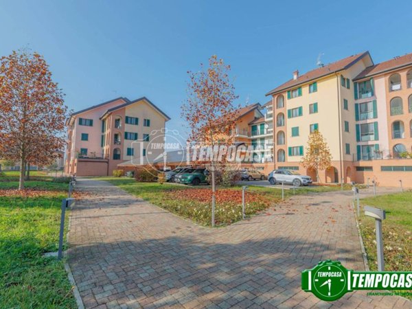 appartamento in vendita a Lacchiarella