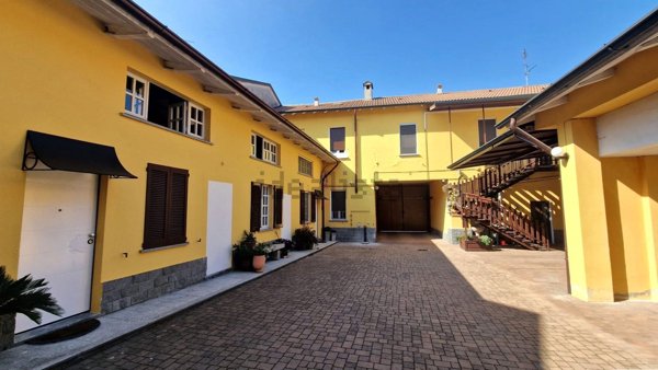 appartamento in vendita a Lacchiarella