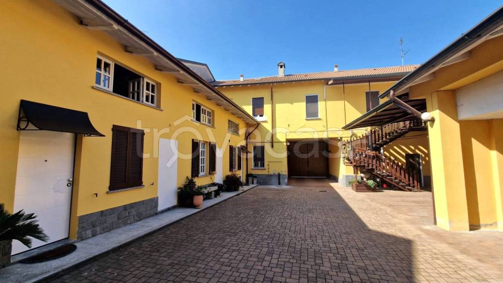 appartamento in vendita a Lacchiarella