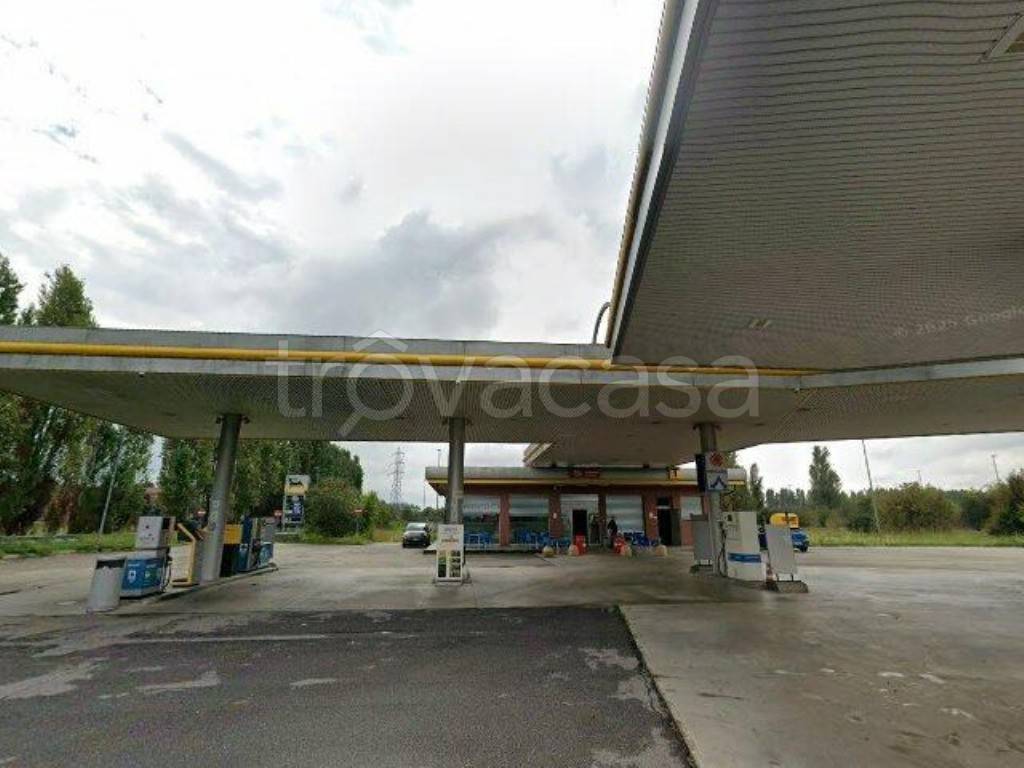 terreno edificabile in vendita a Lacchiarella