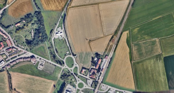 terreno edificabile in vendita a Lacchiarella