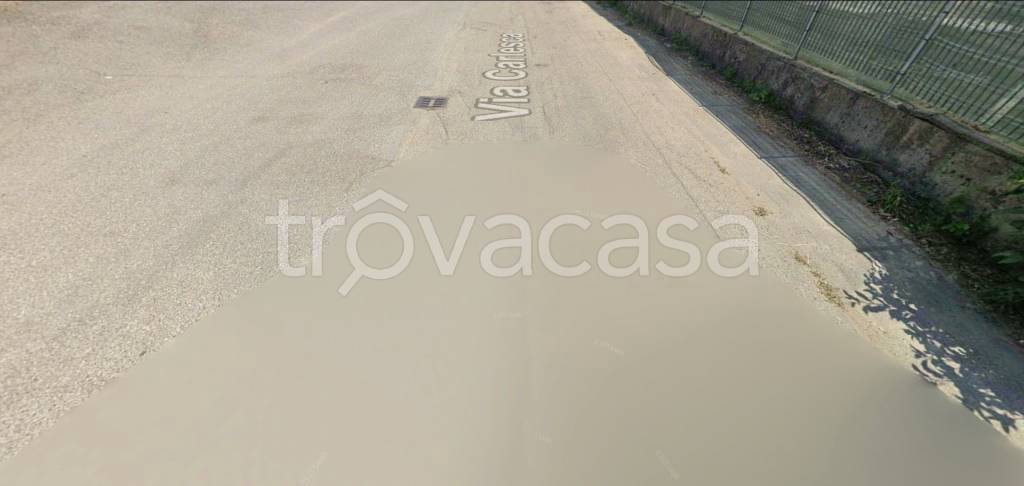 terreno edificabile in vendita a Lacchiarella