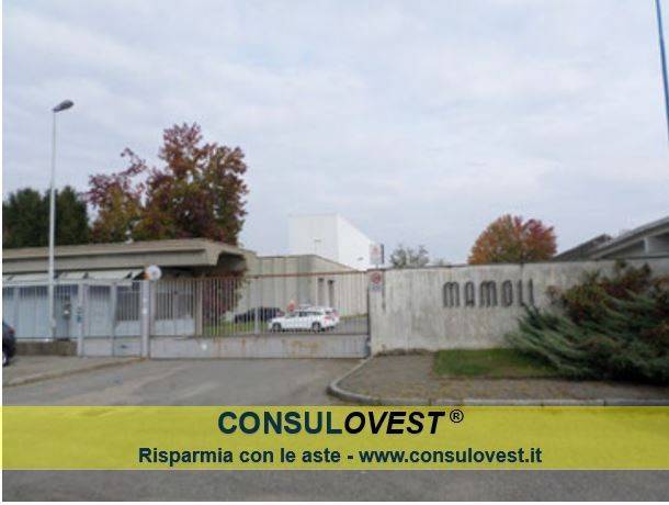 locale commerciale in vendita a Lacchiarella