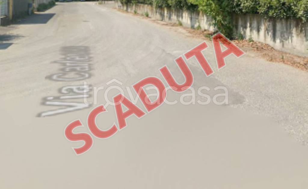 terreno edificabile in vendita a Lacchiarella