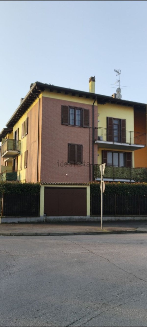 appartamento in vendita a Lacchiarella