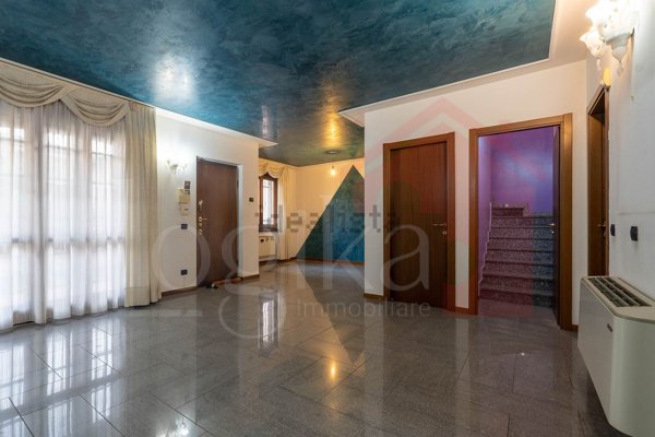 casa indipendente in vendita a Lacchiarella