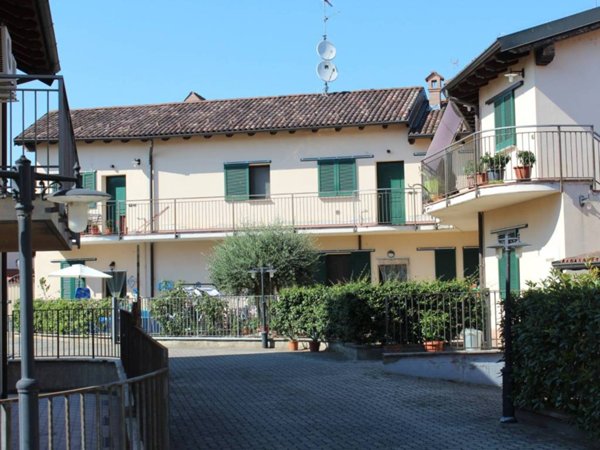 appartamento in vendita a Lacchiarella